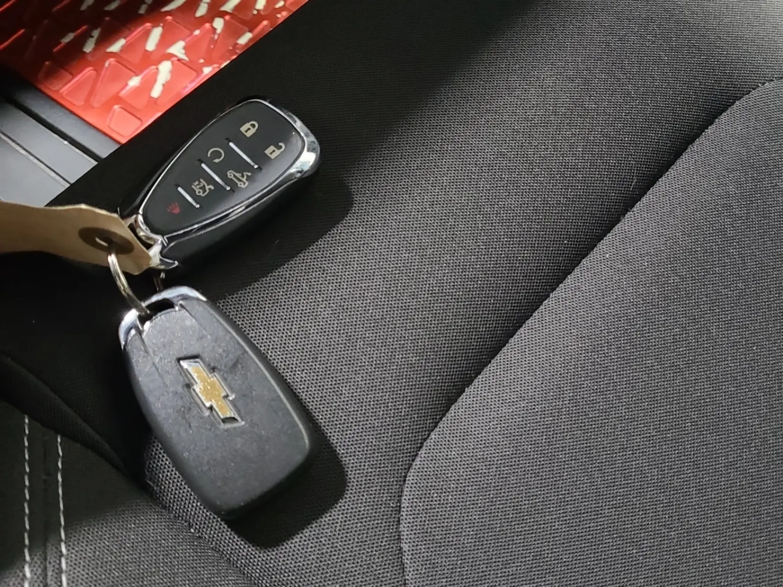 Keys/Fobs/Manual Photo