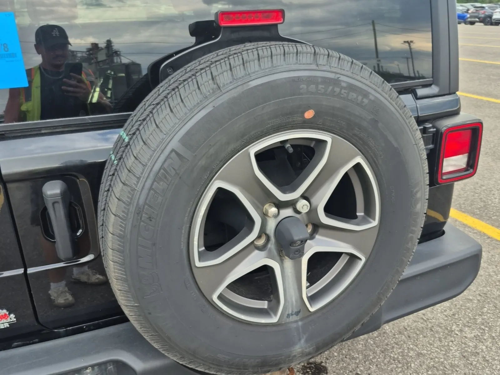 Spare Tire & Wheel Photo