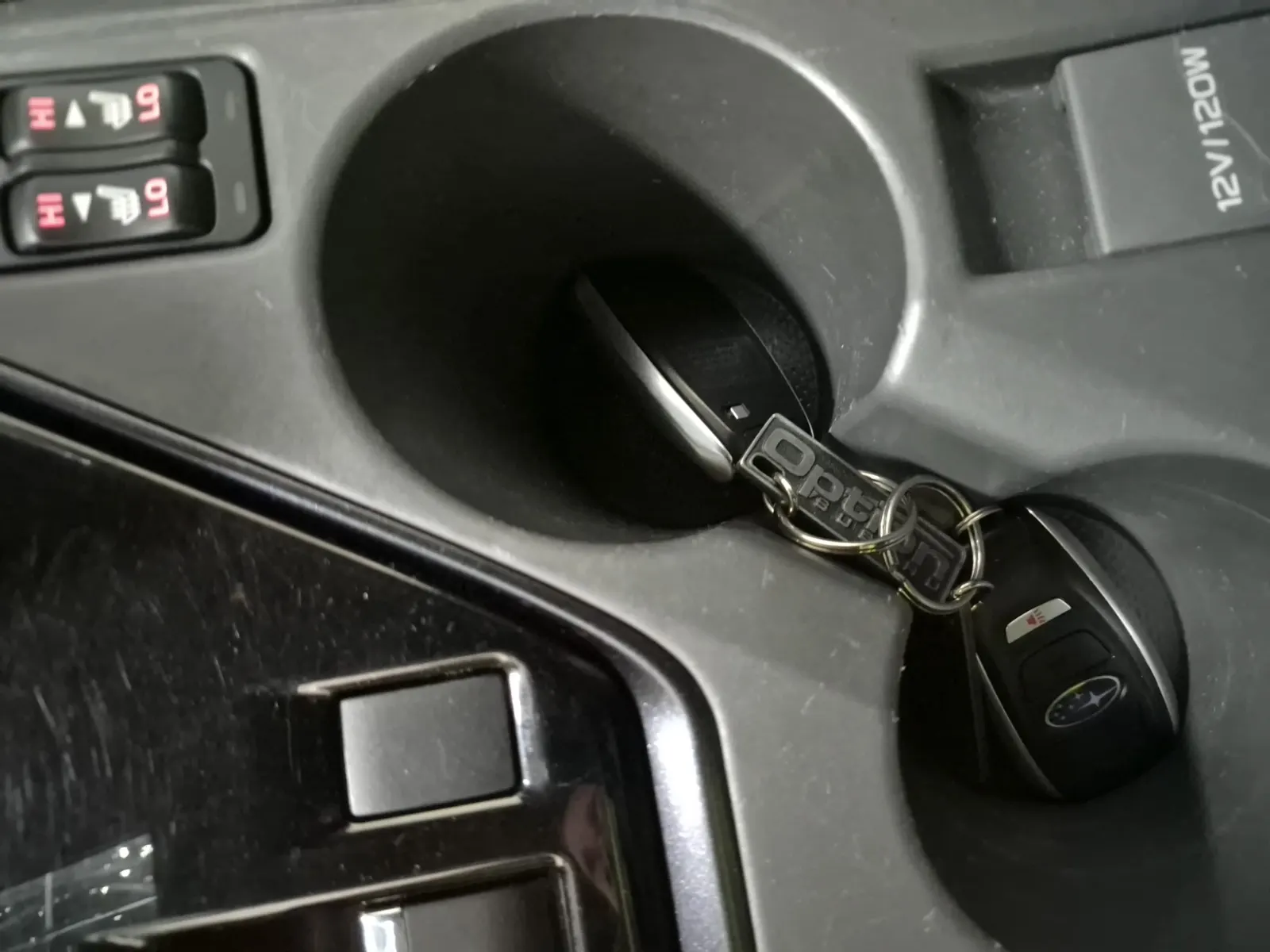 Keys/Fobs/Manual Photo