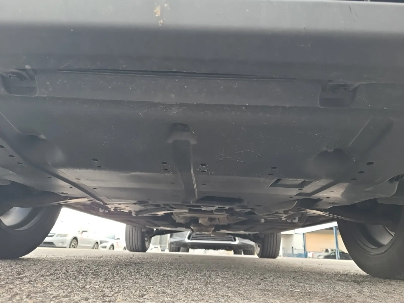 Undercarriage - Front Photo