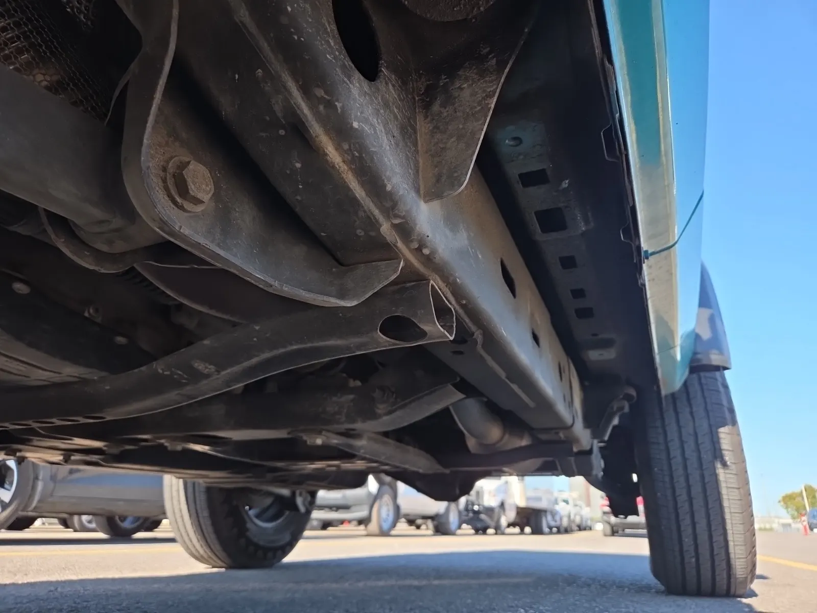 Undercarriage - Driver Photo