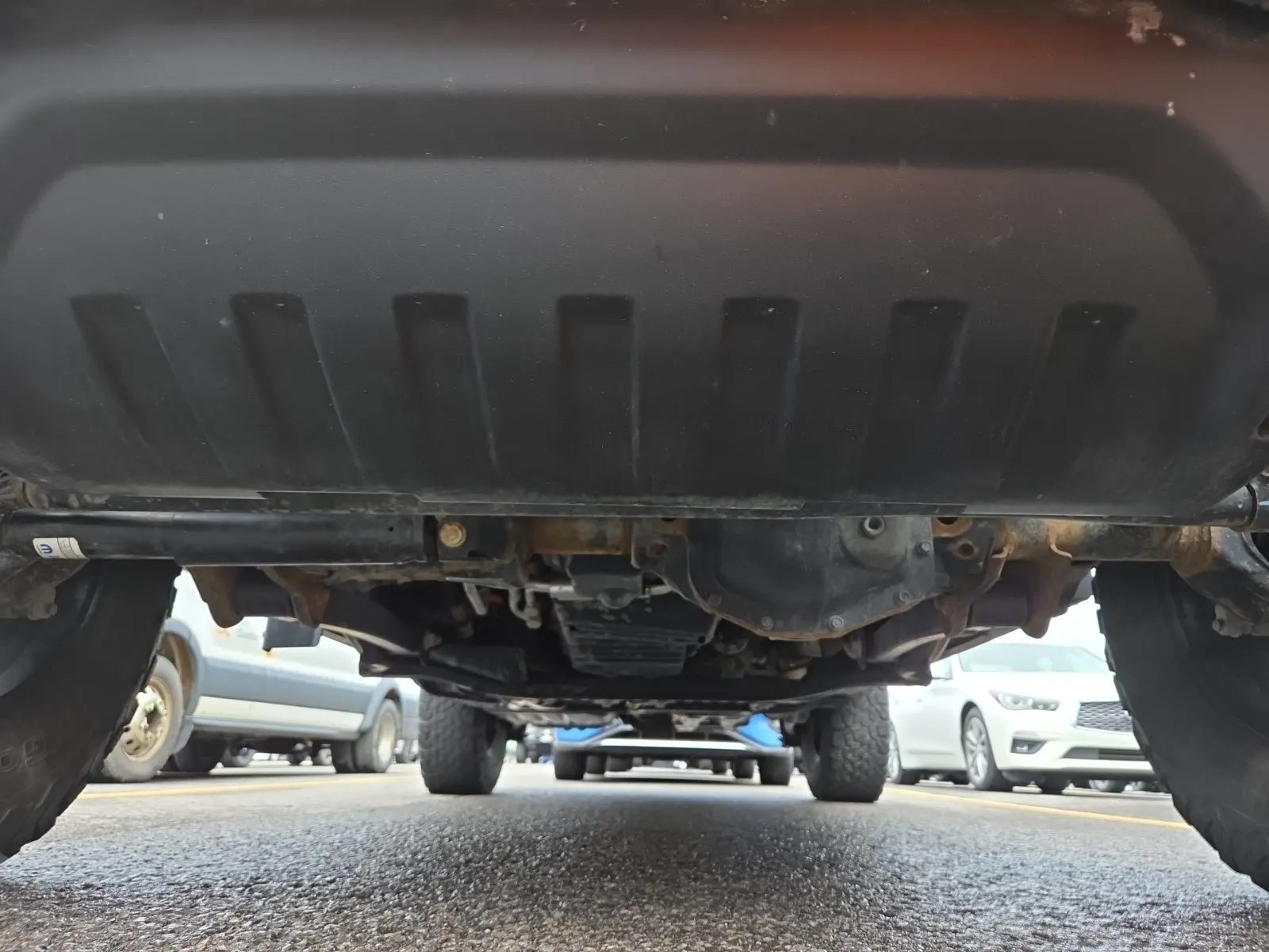 Undercarriage - Front Photo
