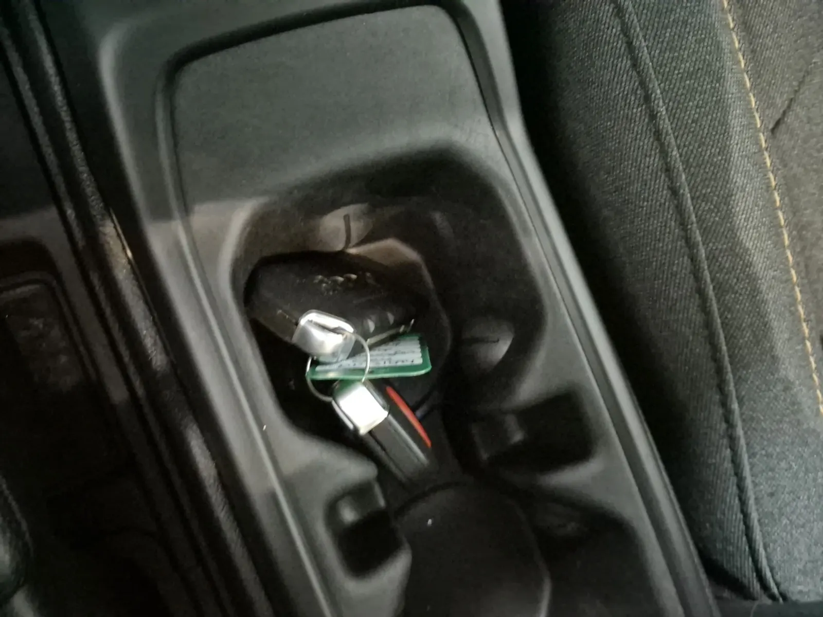 Keys/Fobs/Manual Photo