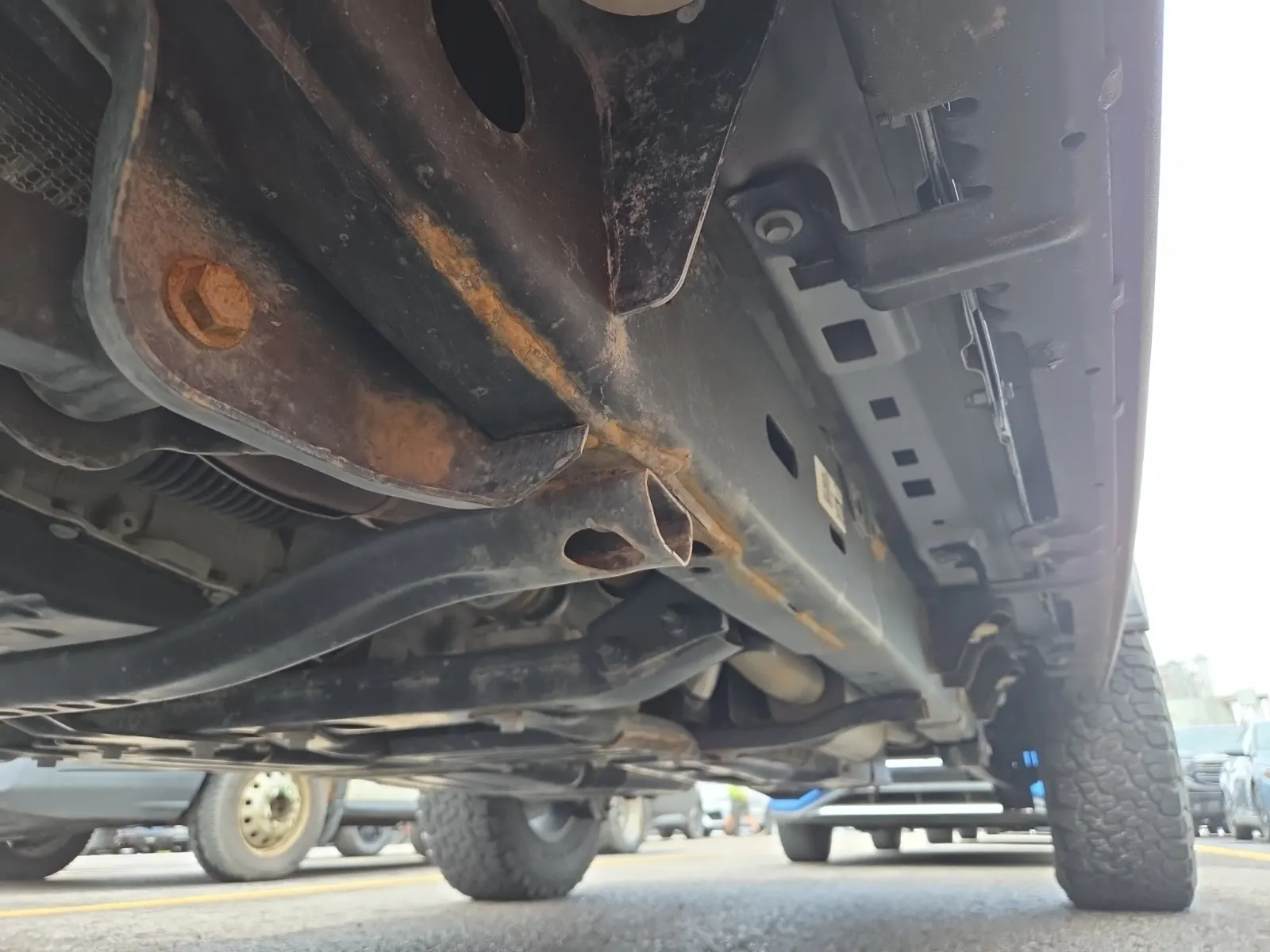 Undercarriage - Driver Photo