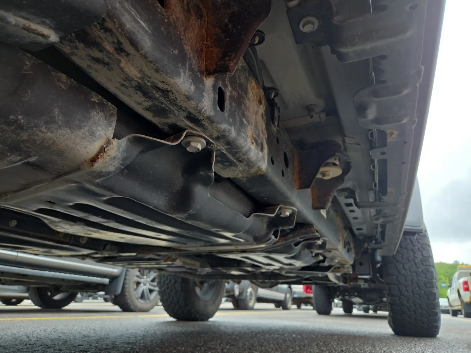 Undercarriage - Passenger Photo