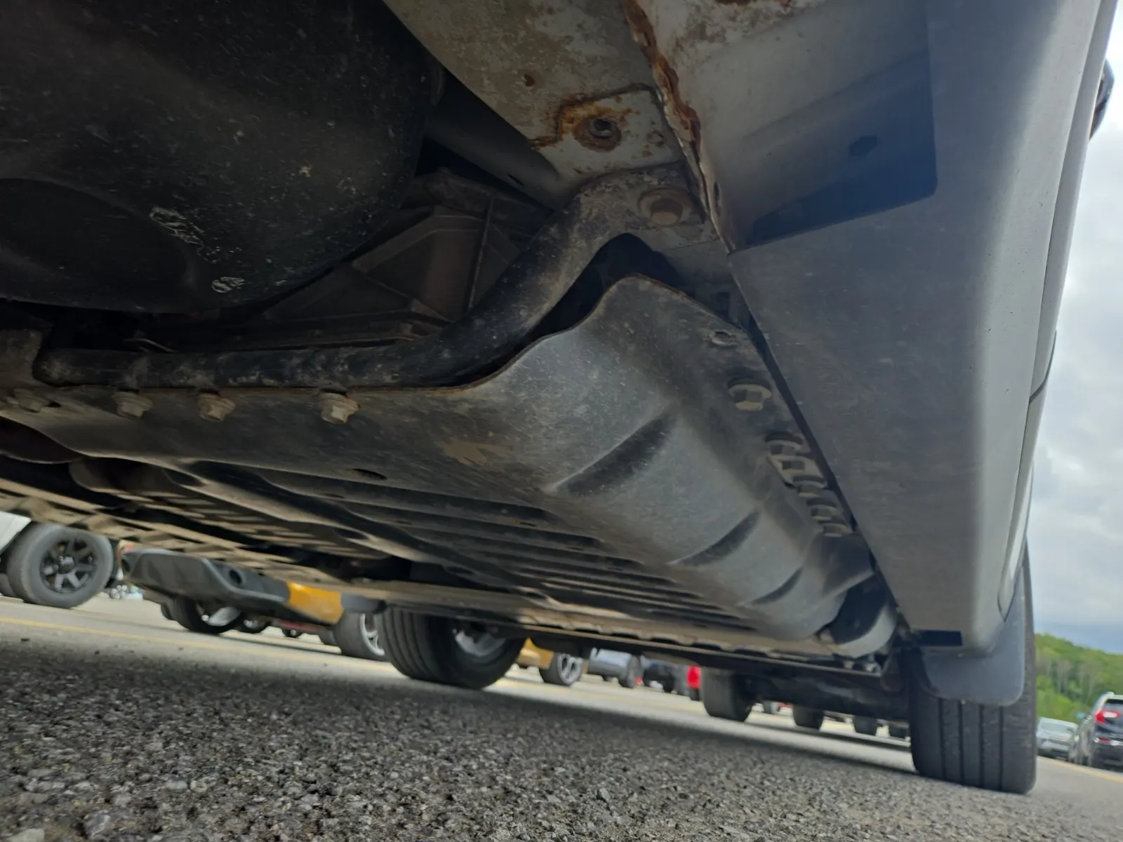 Undercarriage - Passenger Photo