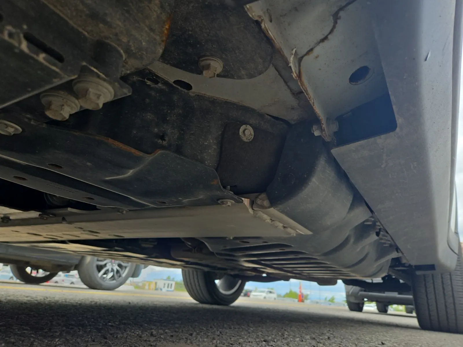 Undercarriage - Driver Photo