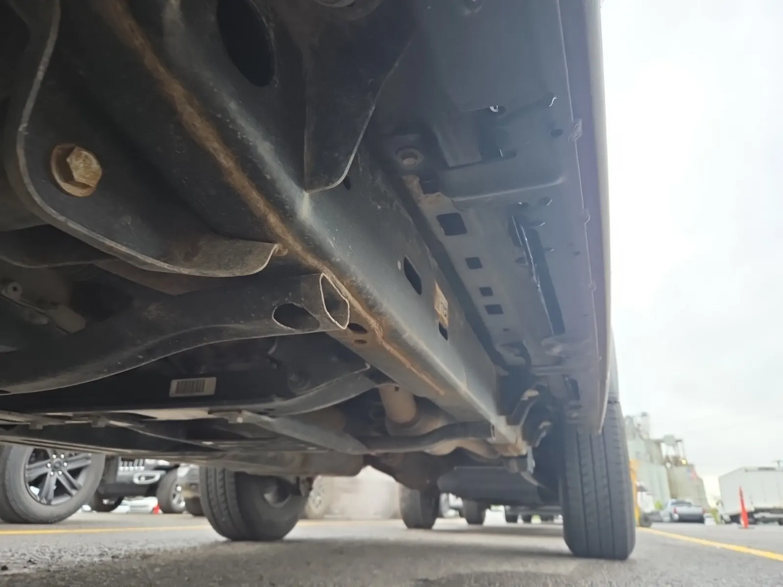 Undercarriage - Driver Photo