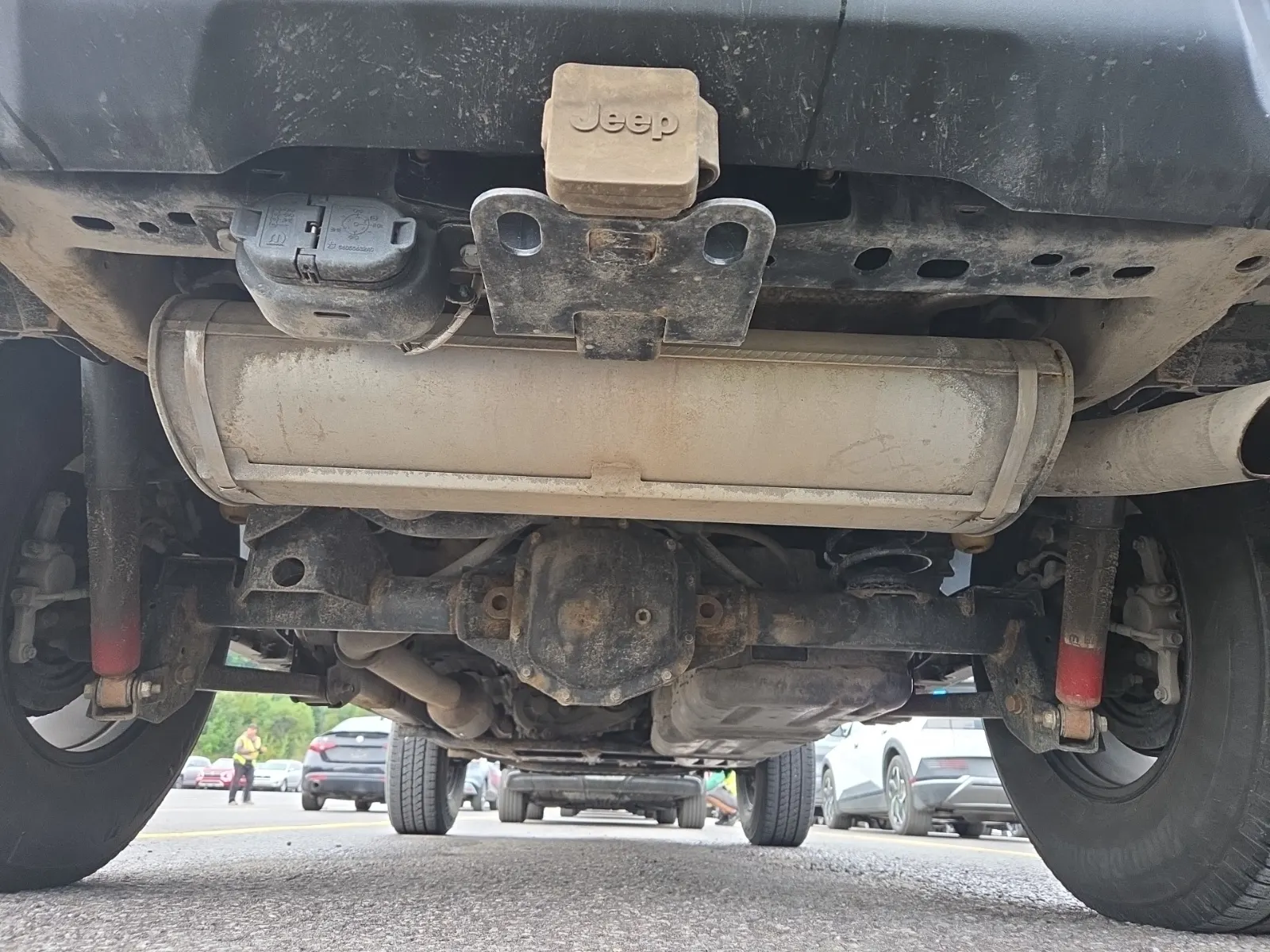 Undercarriage - Rear Photo