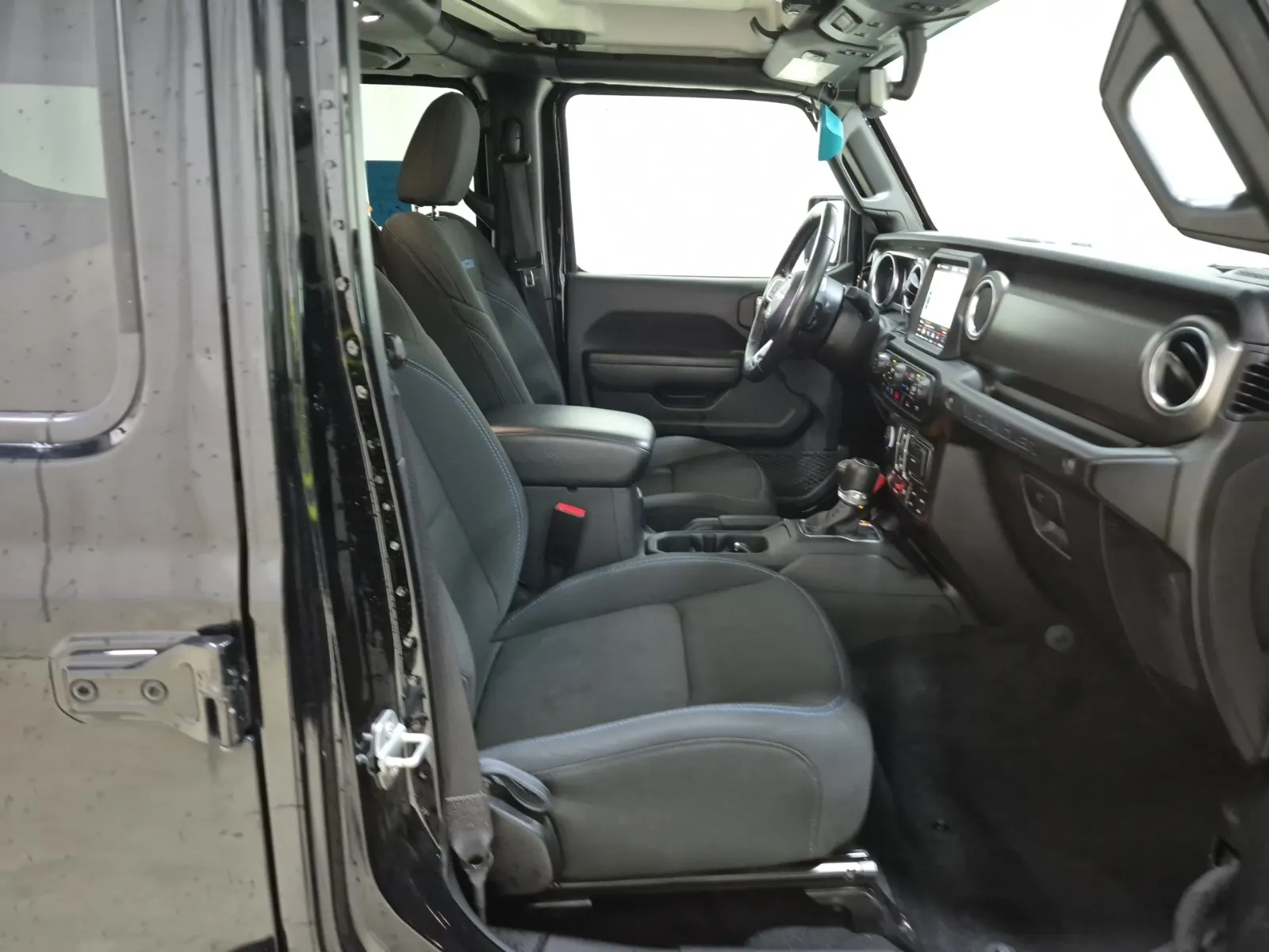 Right Side Interior Photo