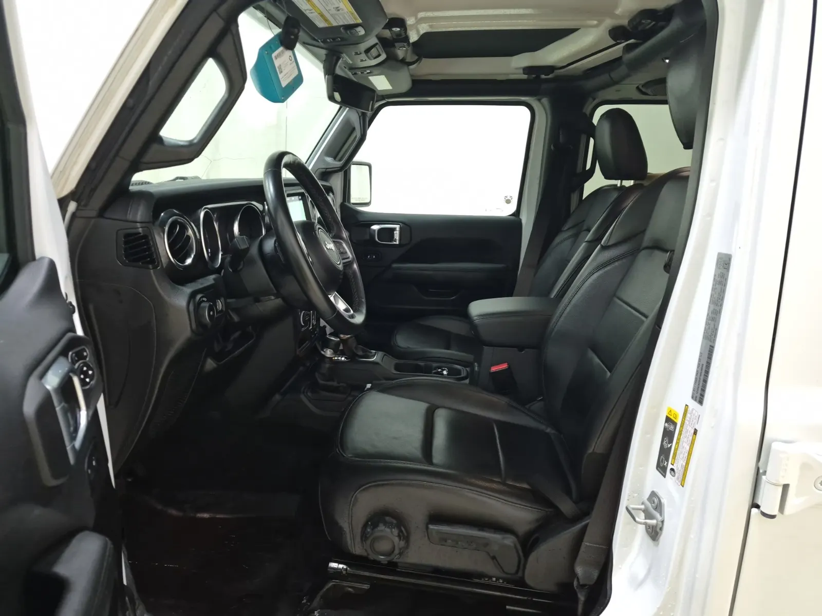 Front Interior Photo