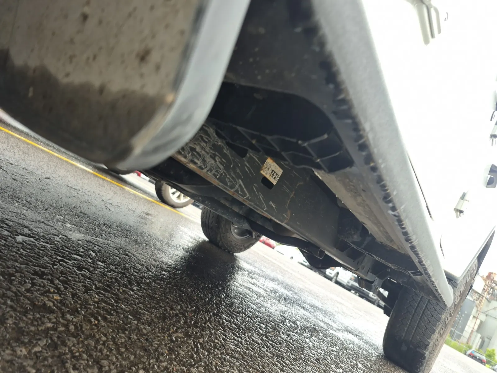 Undercarriage - Driver Photo