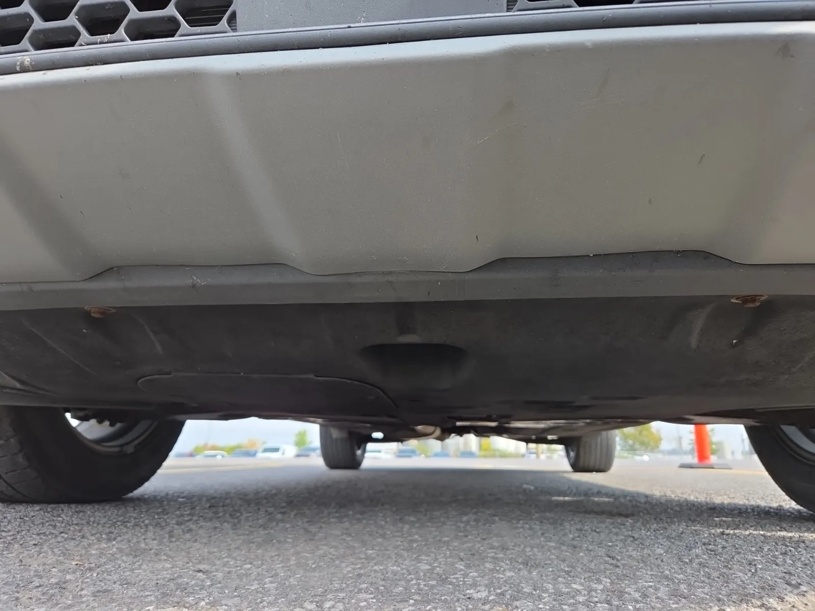 Undercarriage - Front Photo
