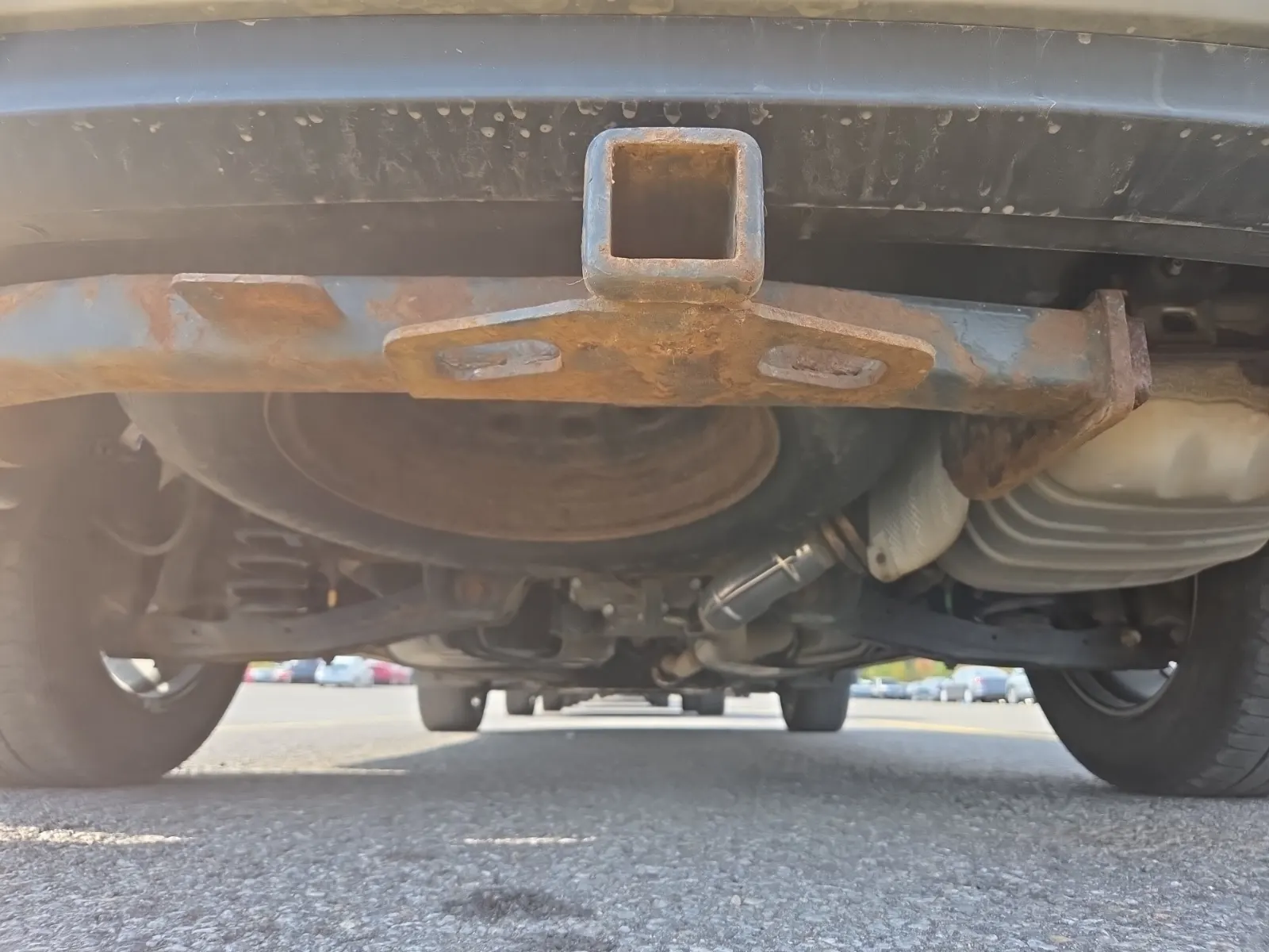 Undercarriage - Rear Photo
