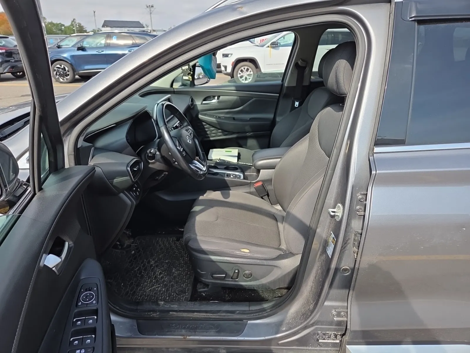 Front Interior Photo