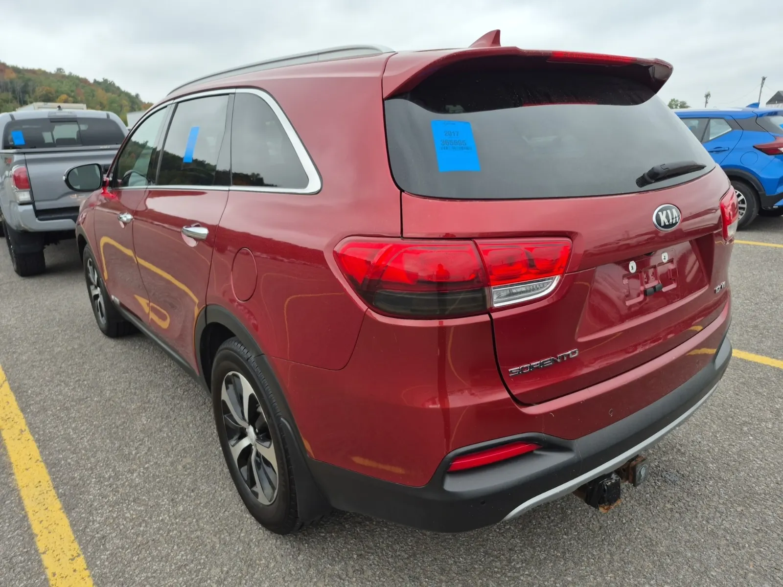Driver Rear 3/4 Photo