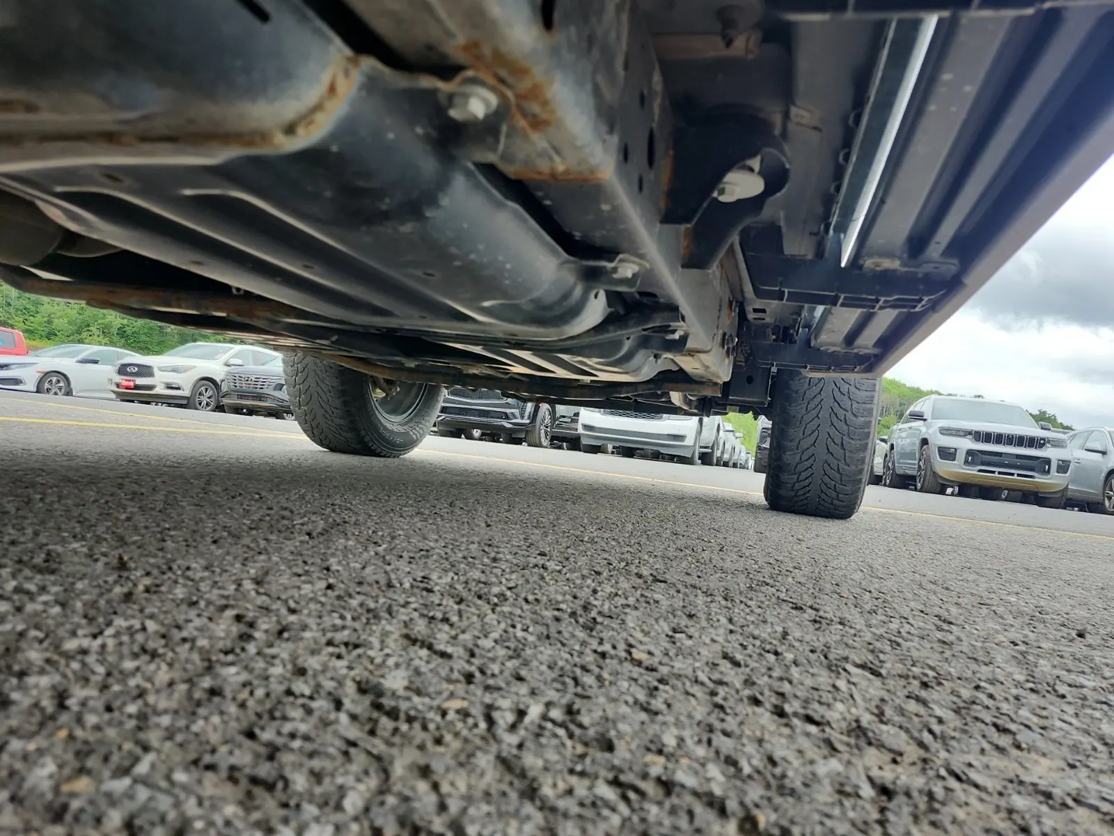 Undercarriage - Passenger Photo