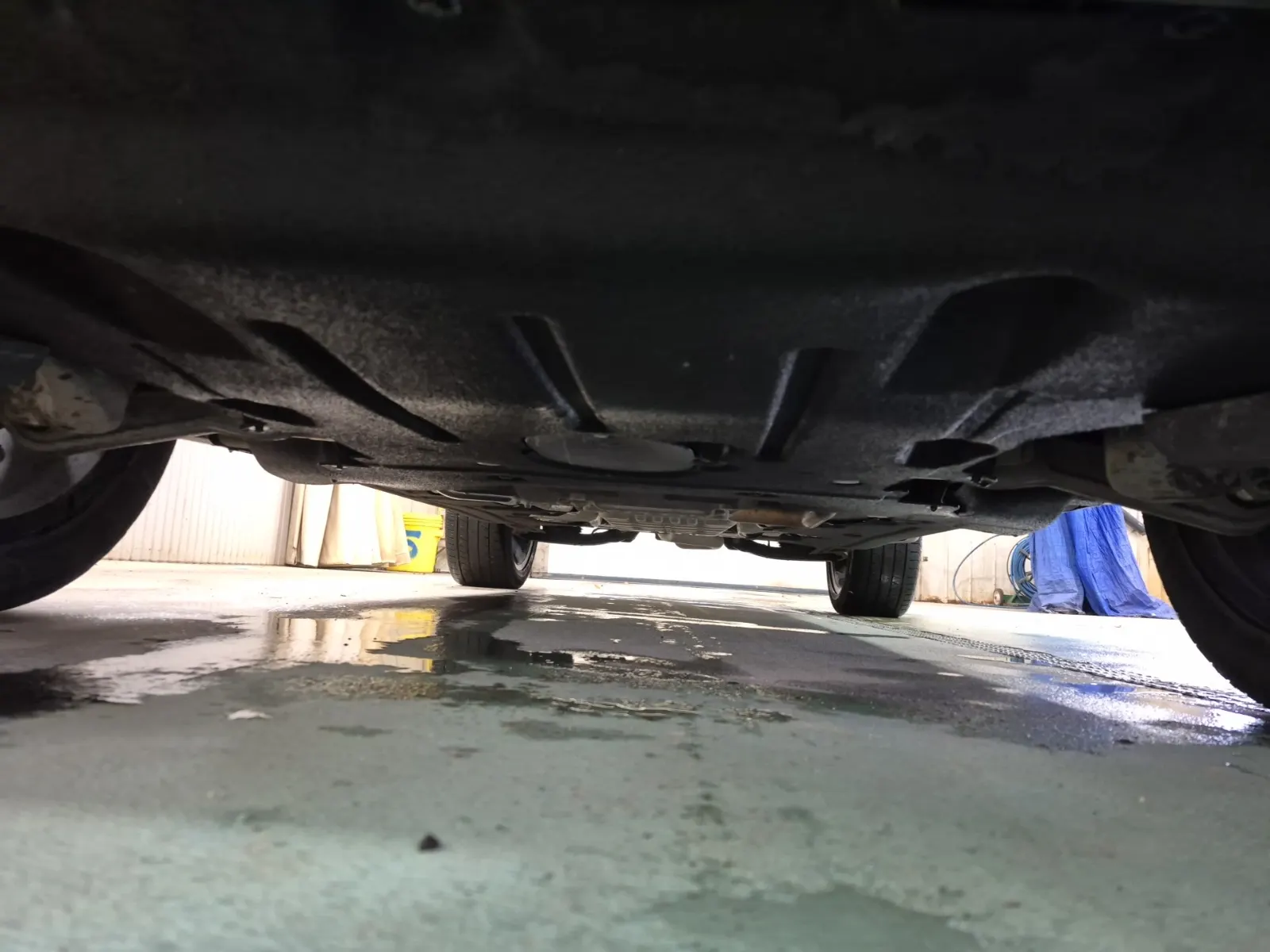 Undercarriage - Front Photo
