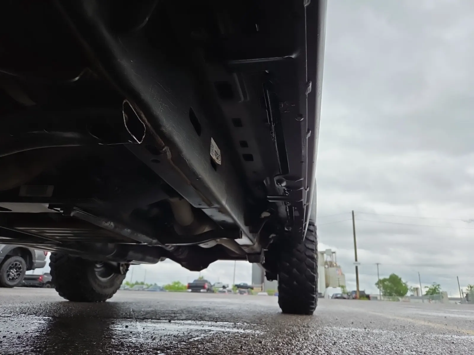 Undercarriage - Driver Photo