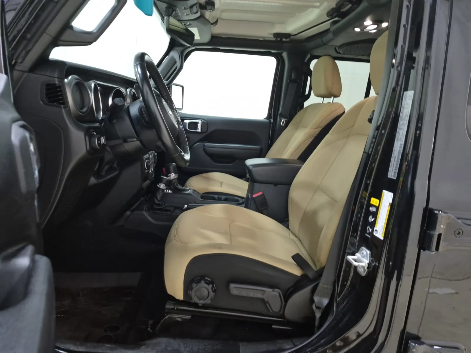 Front Interior Photo