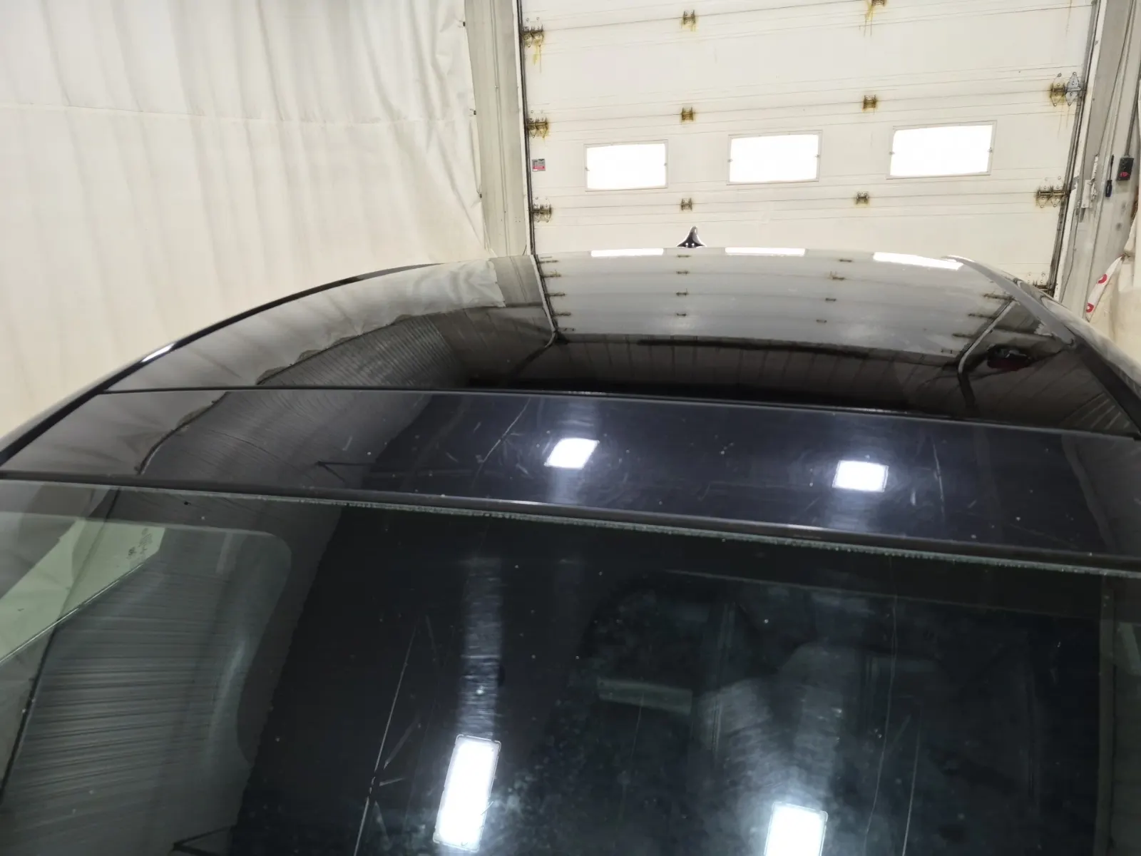 Exterior Roof Photo
