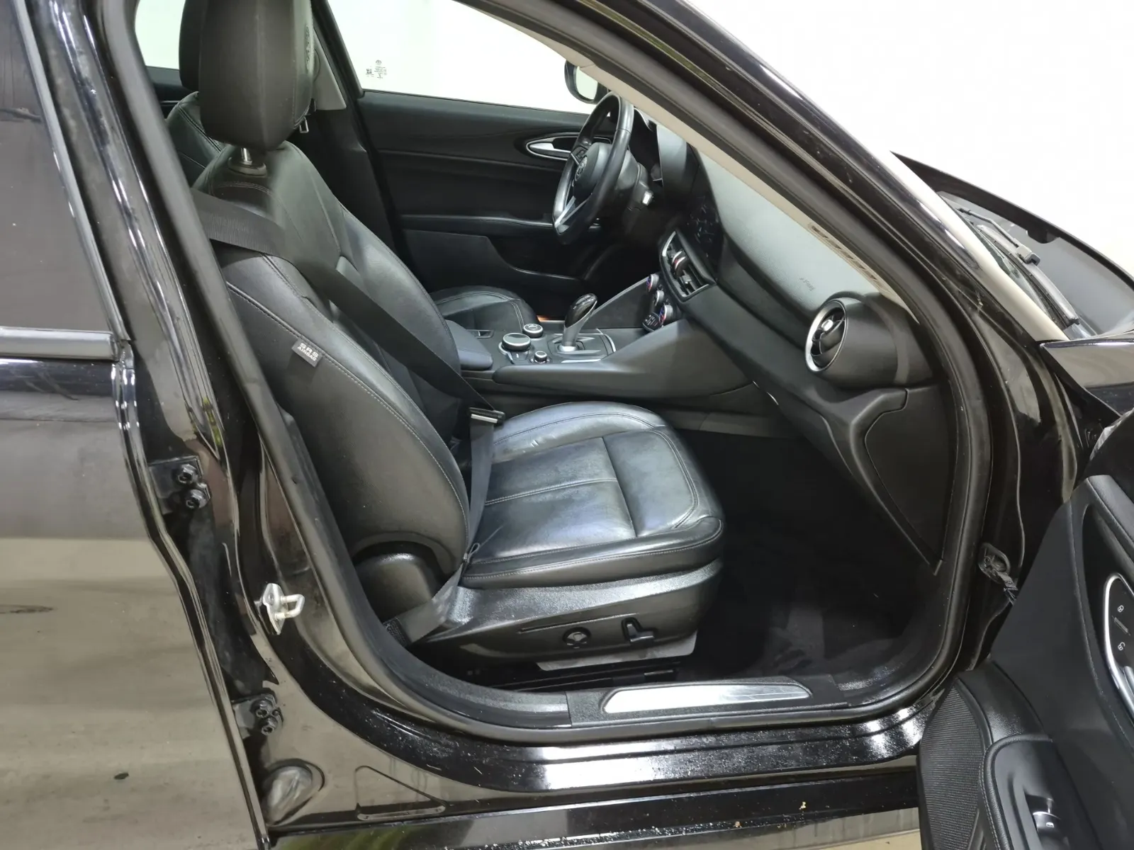 Right Side Interior Photo