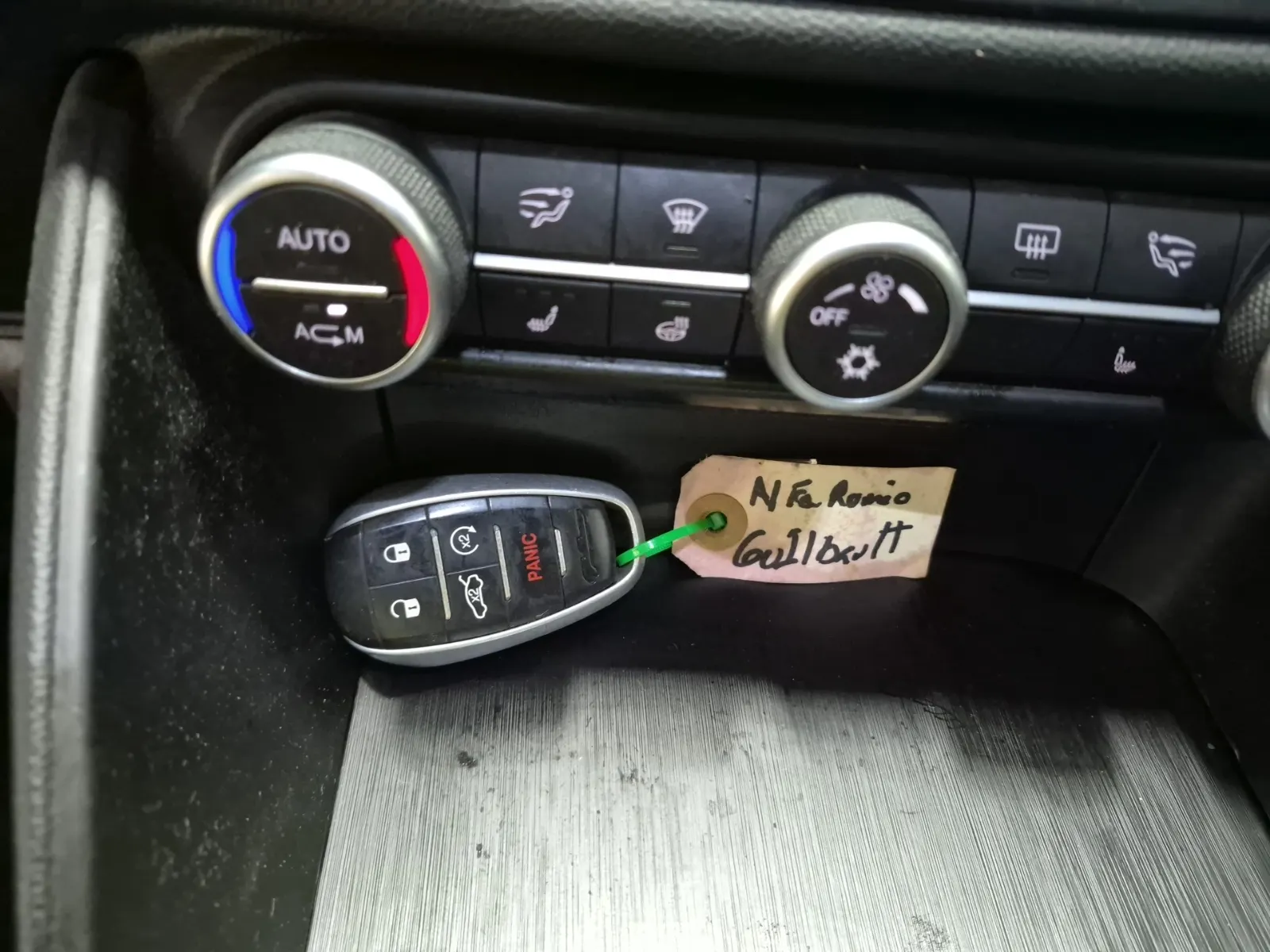 Keys/Fobs/Manual Photo