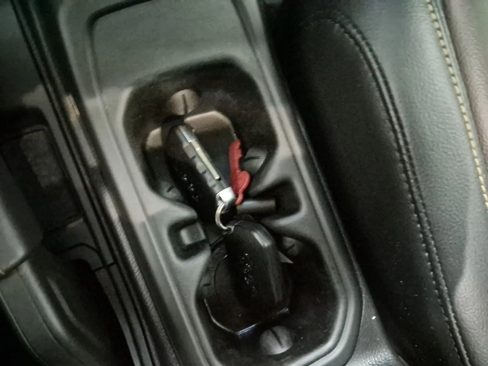 Keys/Fobs/Manual Photo