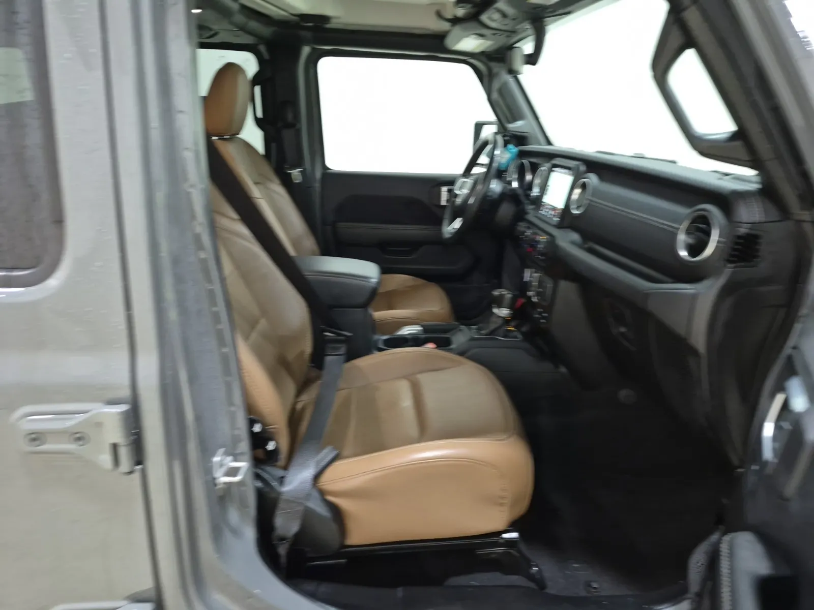 Right Side Interior Photo