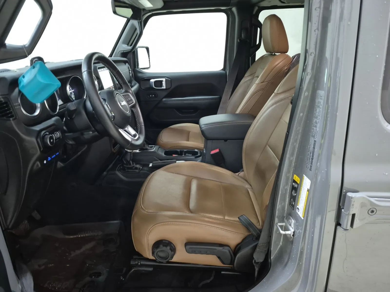 Front Interior Photo