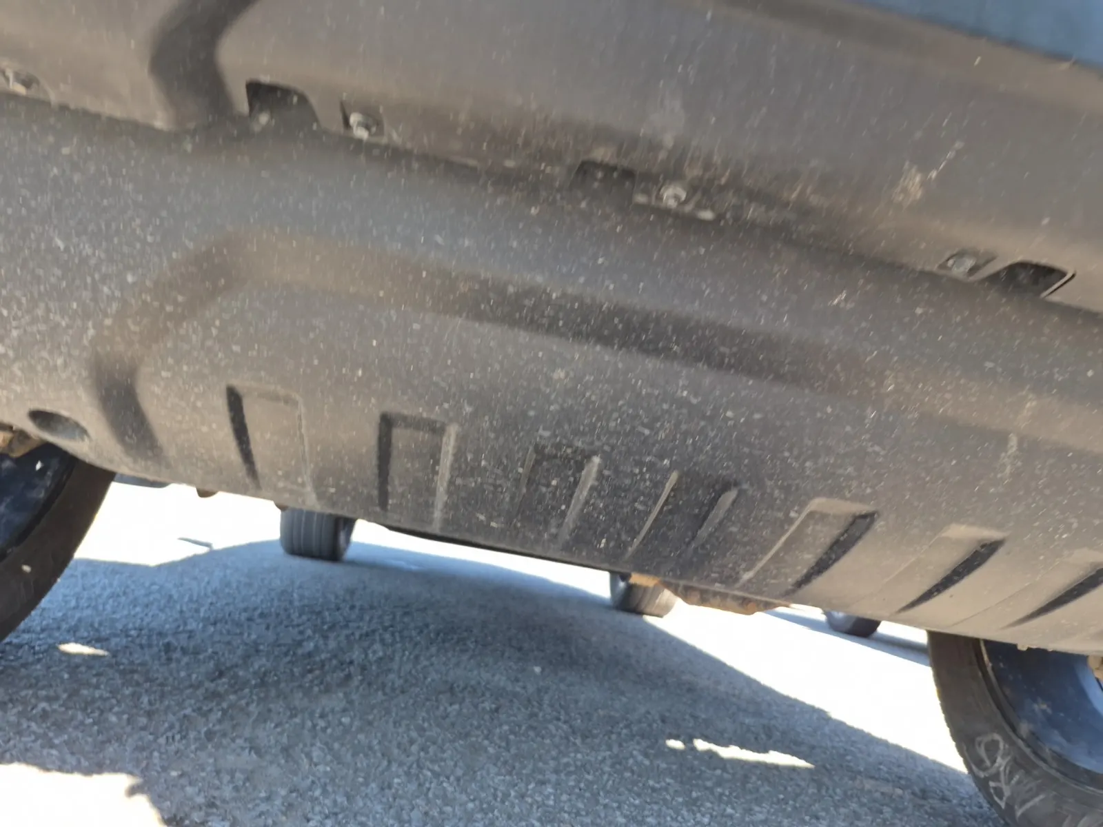 Undercarriage - Front Photo