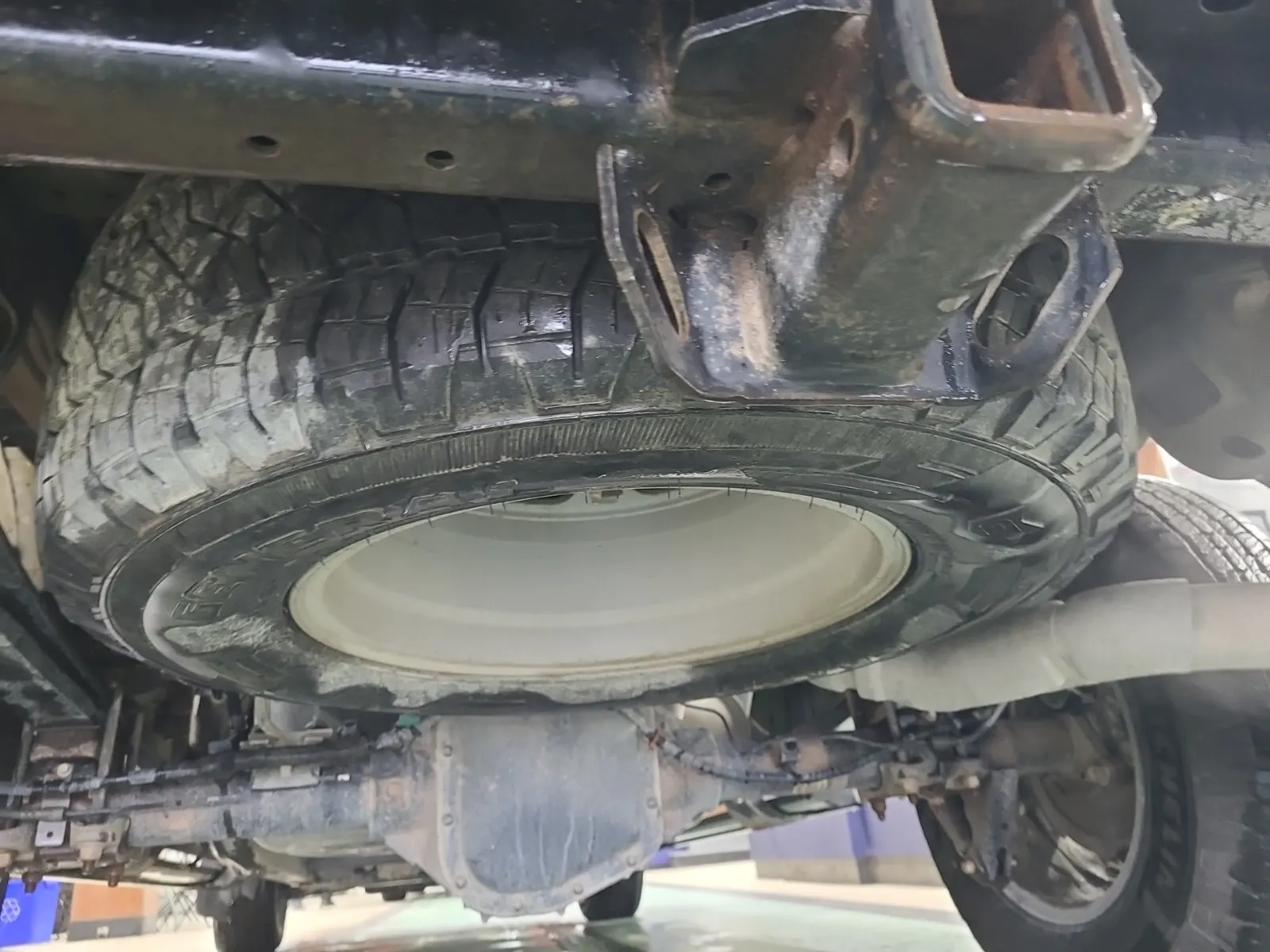 Spare Tire & Wheel Photo