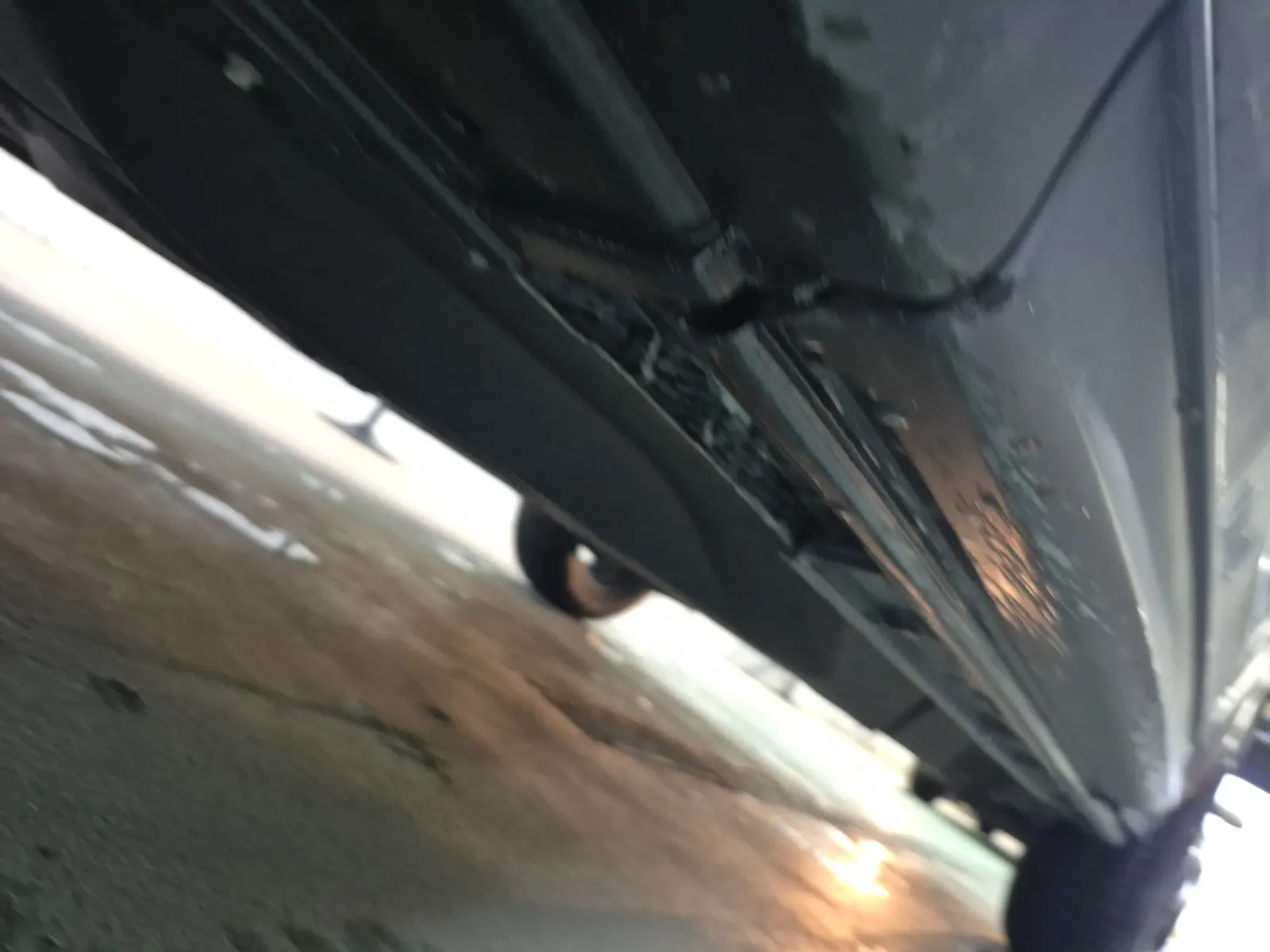 Undercarriage - Driver Photo
