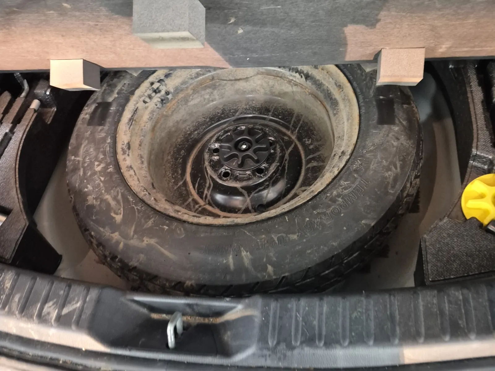 Spare Tire & Wheel Photo