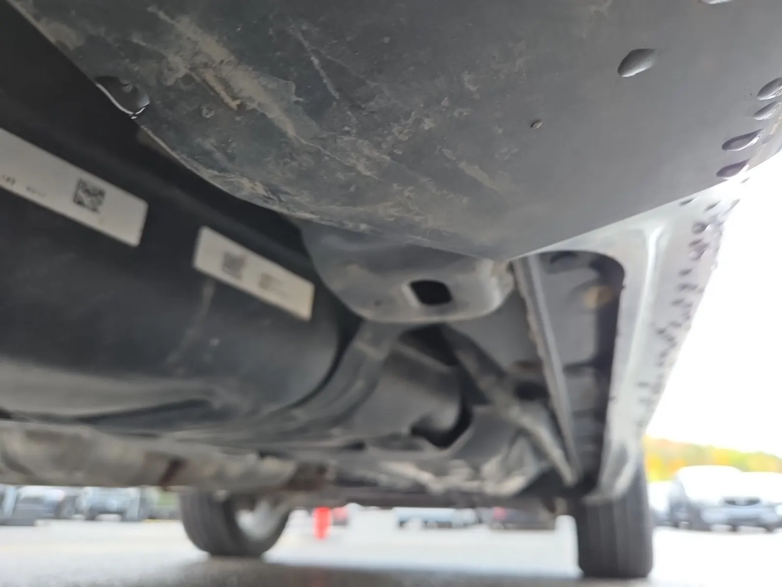 Undercarriage - Passenger Photo