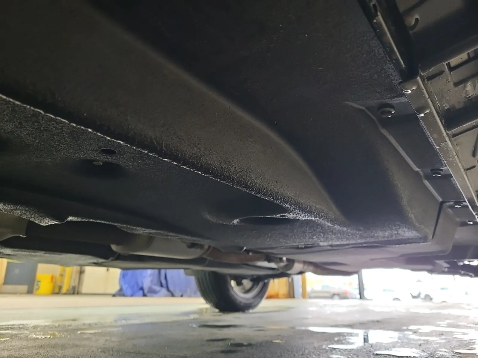 Undercarriage - Driver Photo