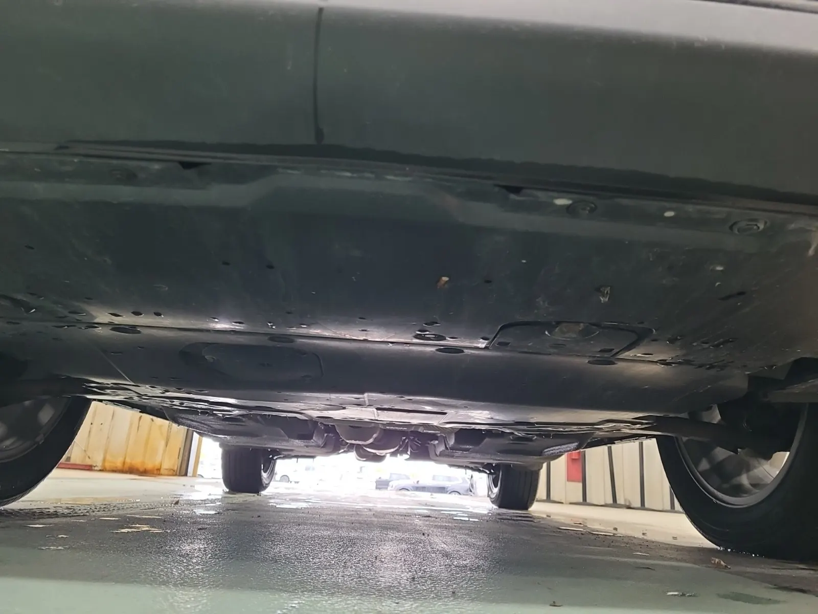 Undercarriage - Front Photo