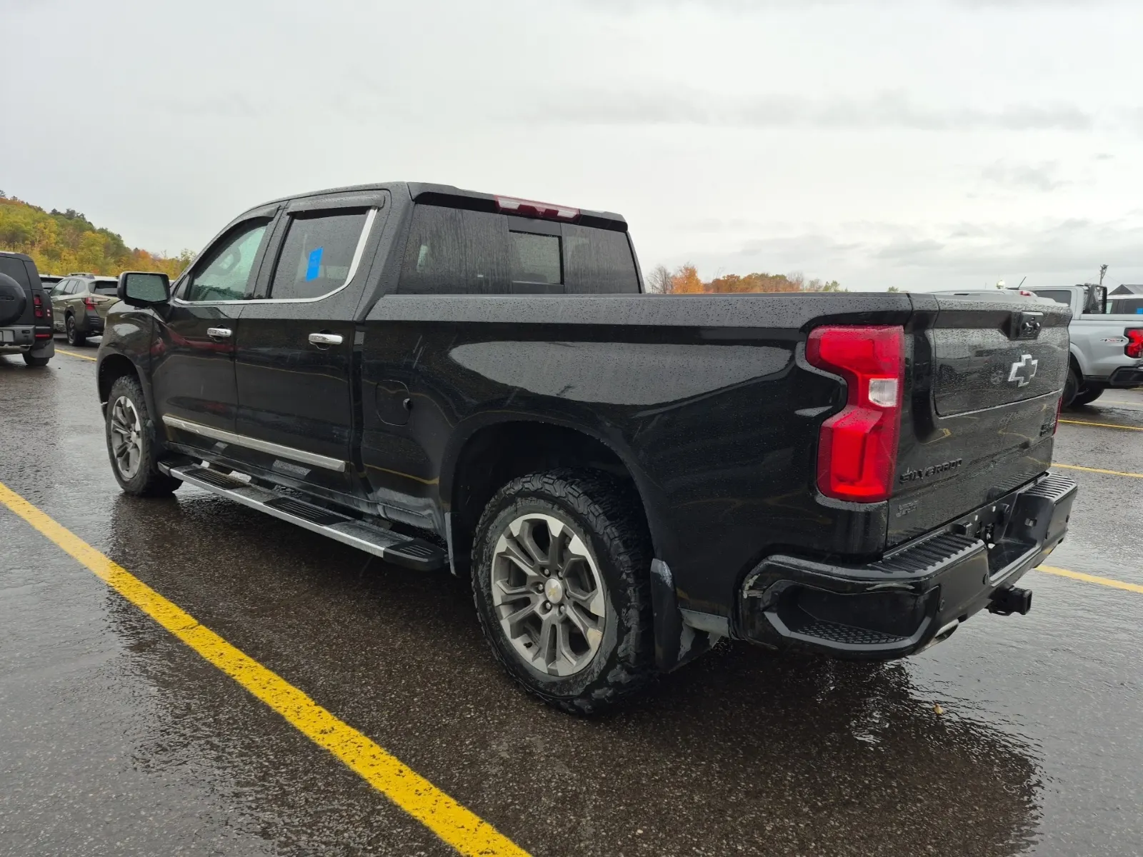 Driver Rear 3/4 Photo