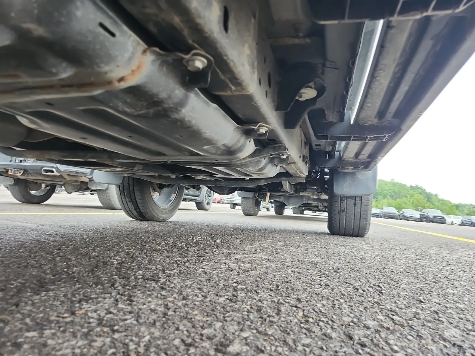 Undercarriage - Passenger Photo