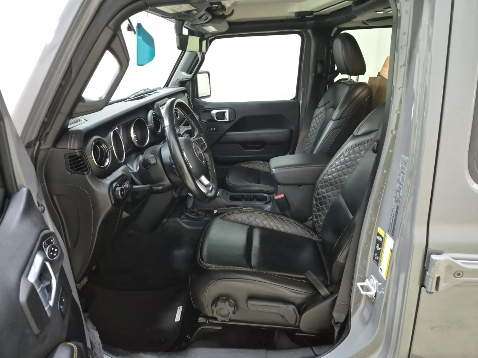 Front Interior Photo