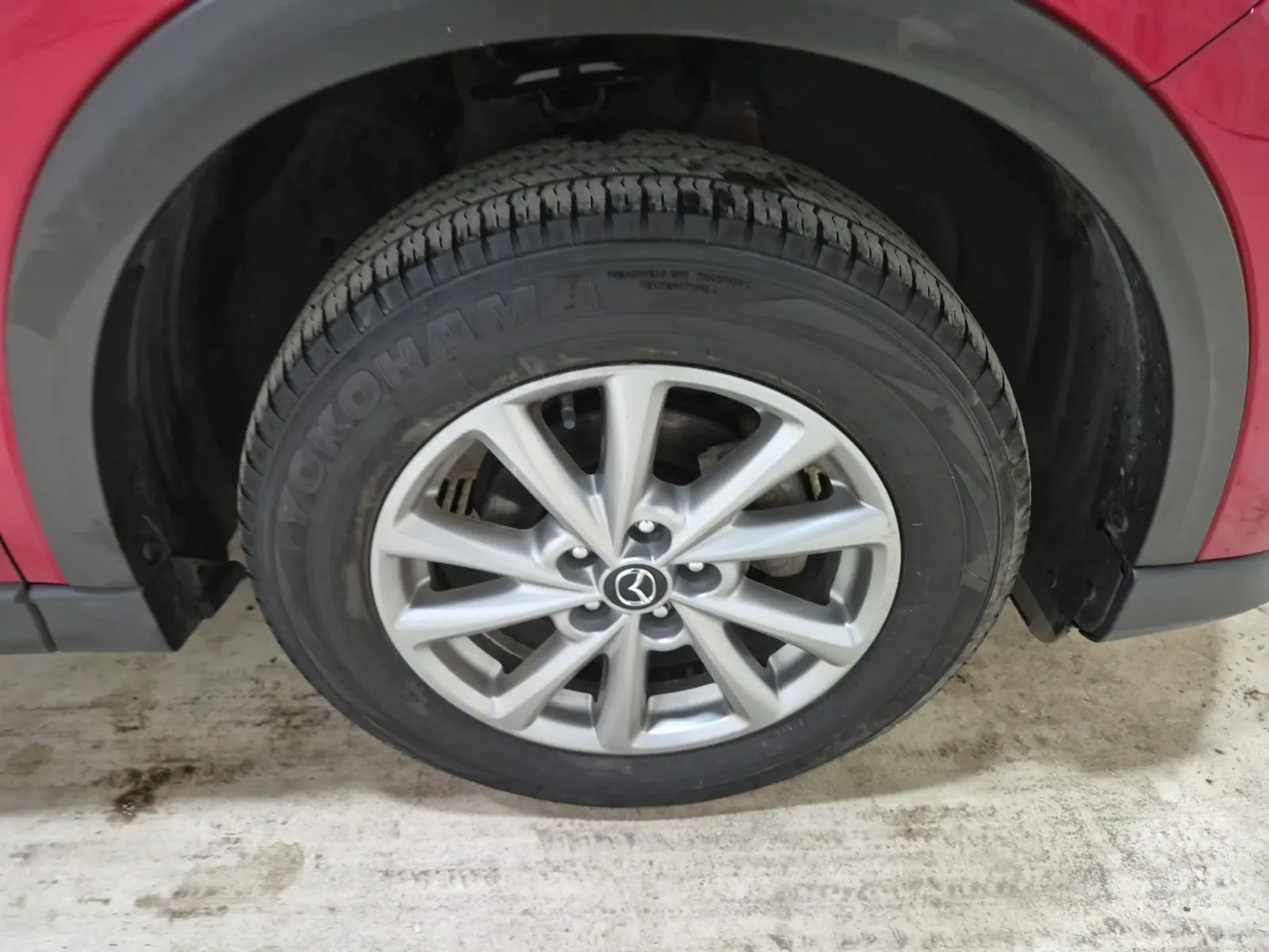 Right Front Wheel/Tire Photo
