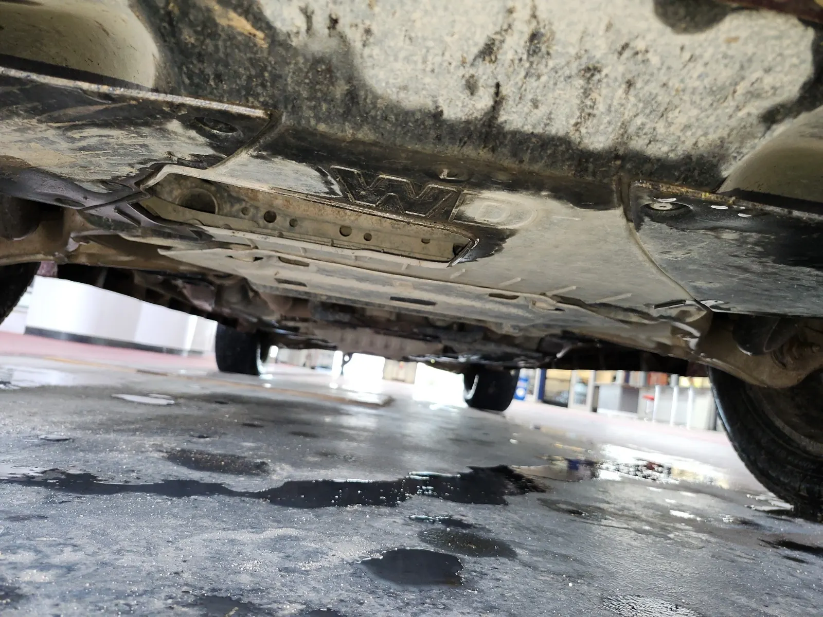 Undercarriage - Front Photo