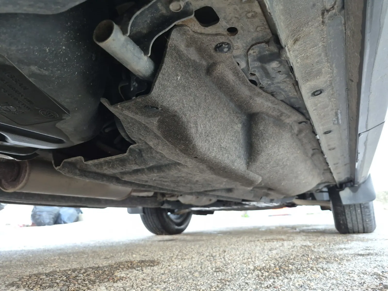 Undercarriage - Passenger Photo