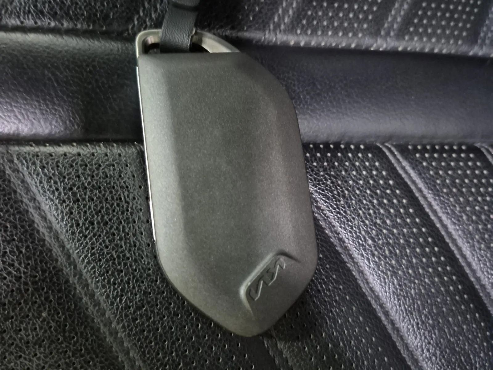 Keys/Fobs/Manual Photo