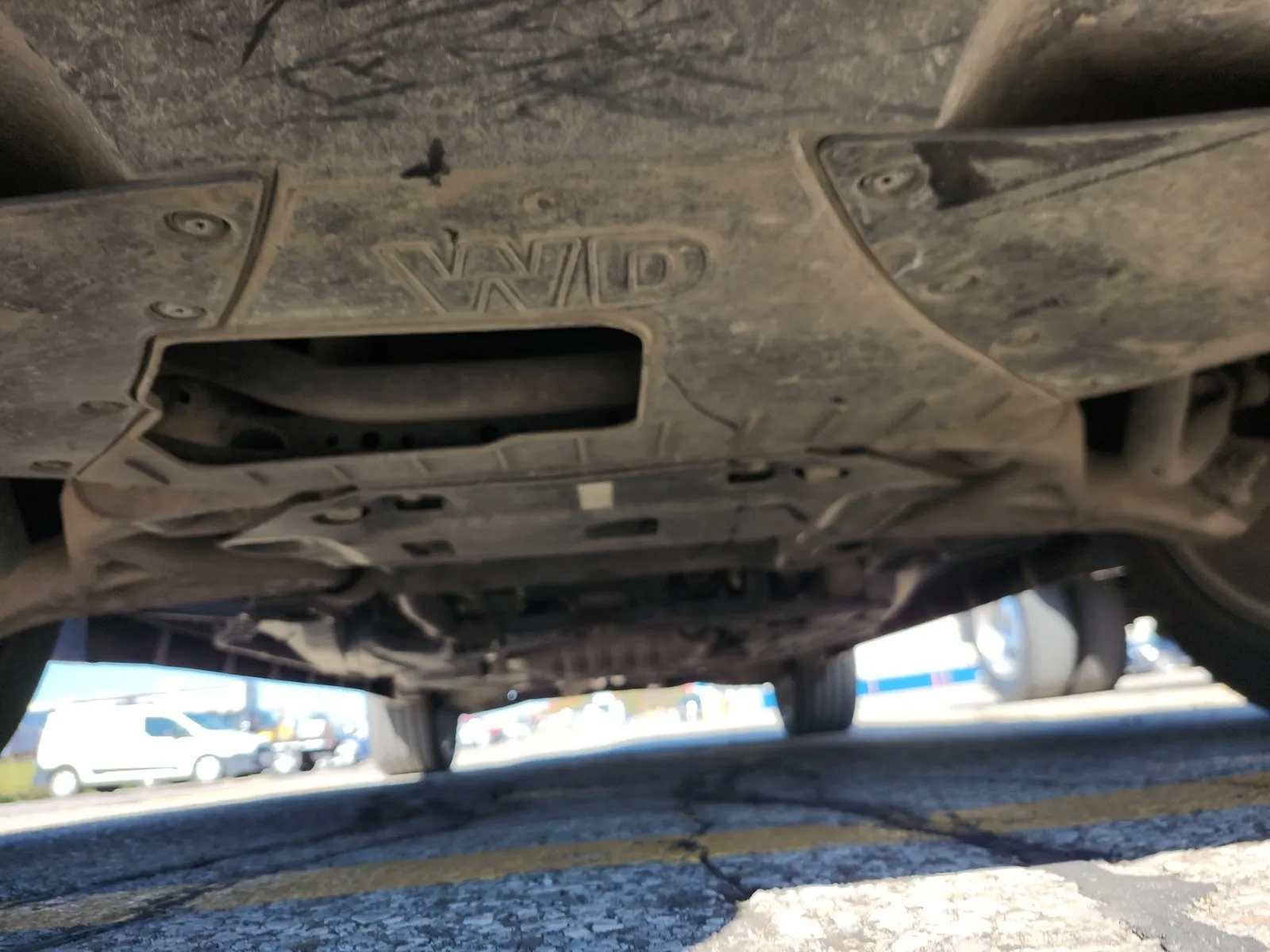 Undercarriage - Front Photo