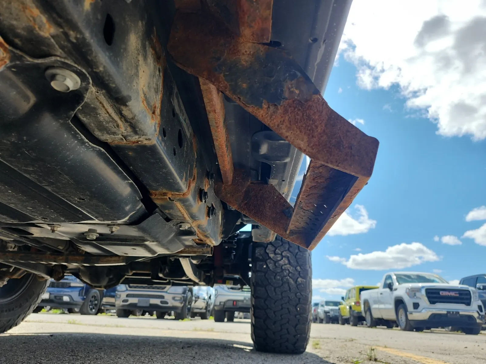Undercarriage - Passenger Photo