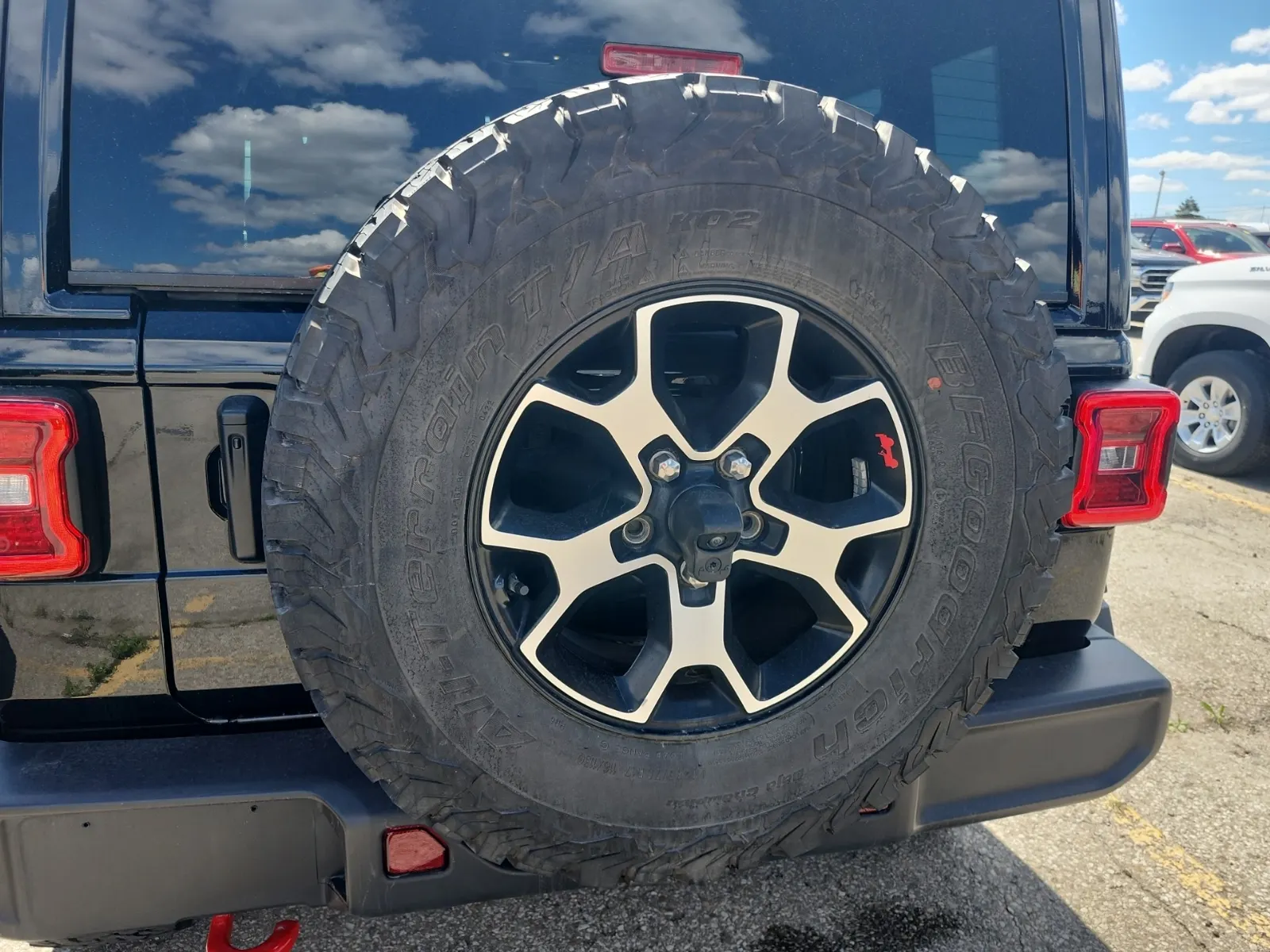Spare Tire & Wheel Photo