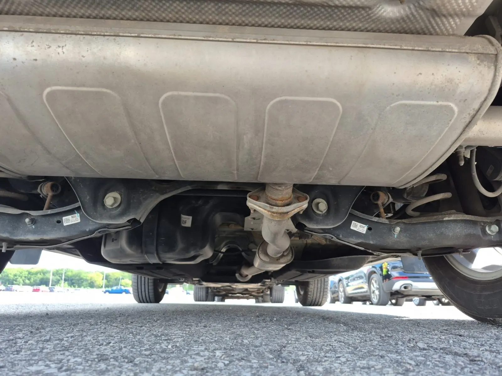Undercarriage - Rear Photo