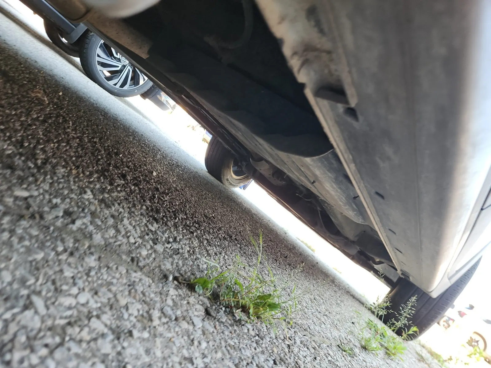 Undercarriage - Passenger Photo
