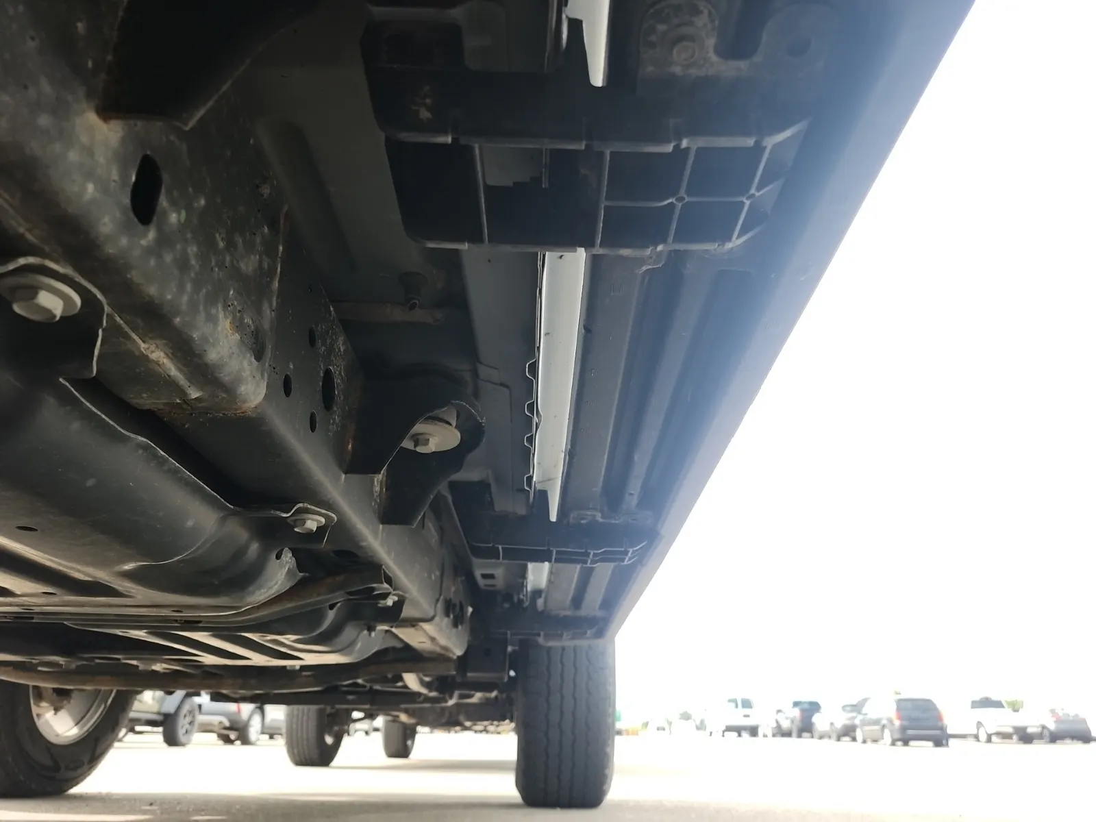 Undercarriage - Passenger Photo